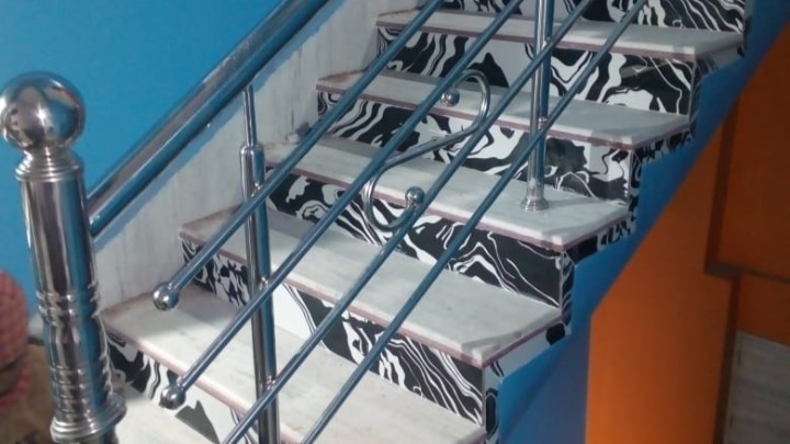 Stairs & Railing